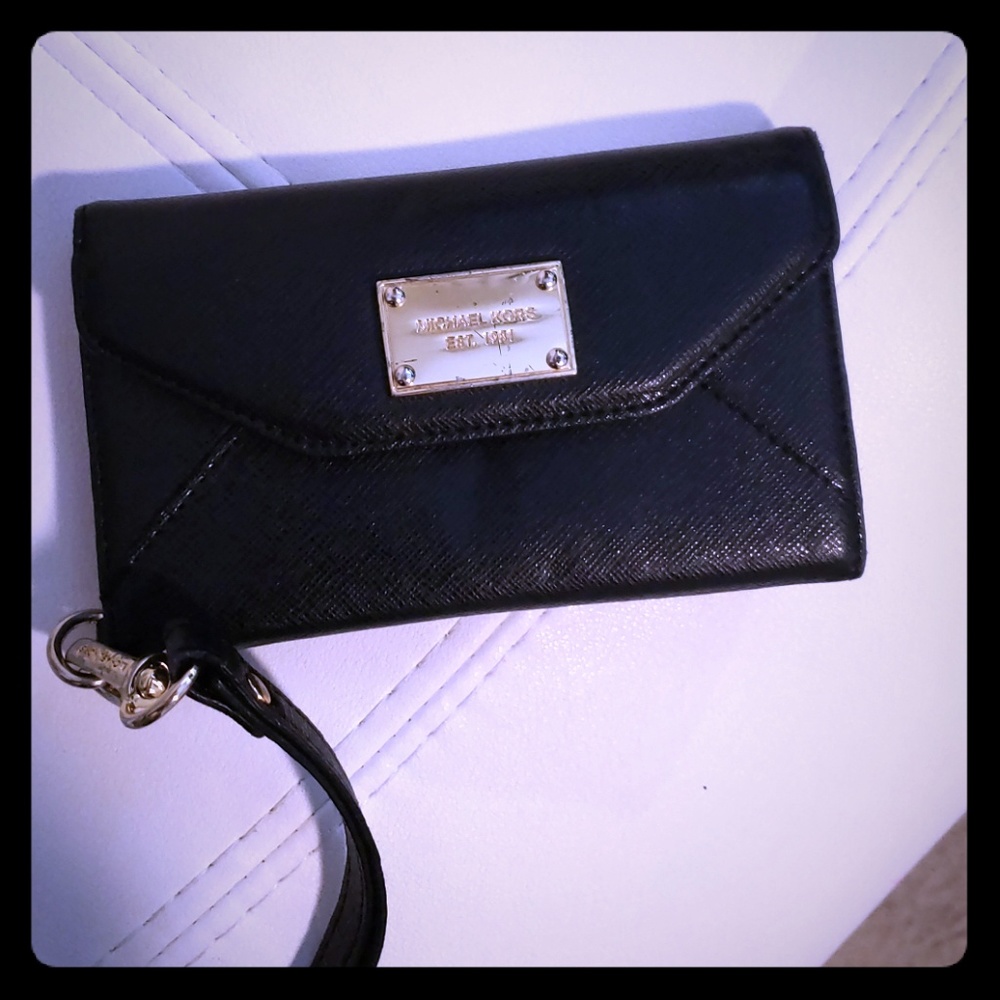 Michael Kors iPhone 5s wristlet